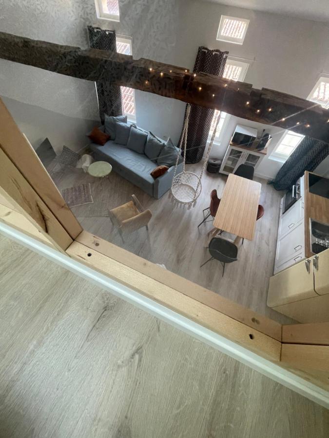 생트 La Pause Saintaise Chez Sandrine 아파트 외부 사진